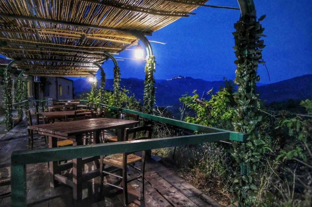 Villaggio Dei Balocchi Castelbuono  Ngoại thất bức ảnh