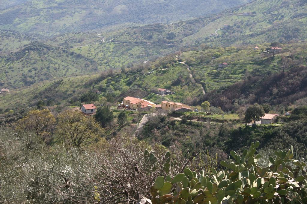 Villaggio Dei Balocchi Castelbuono  Phòng bức ảnh