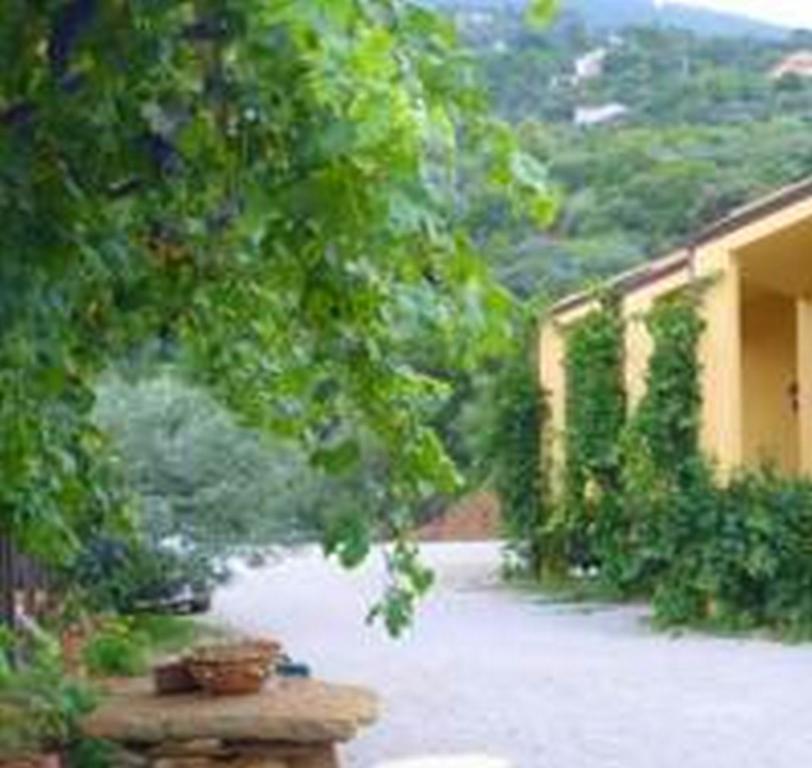 Villaggio Dei Balocchi Castelbuono  Ngoại thất bức ảnh