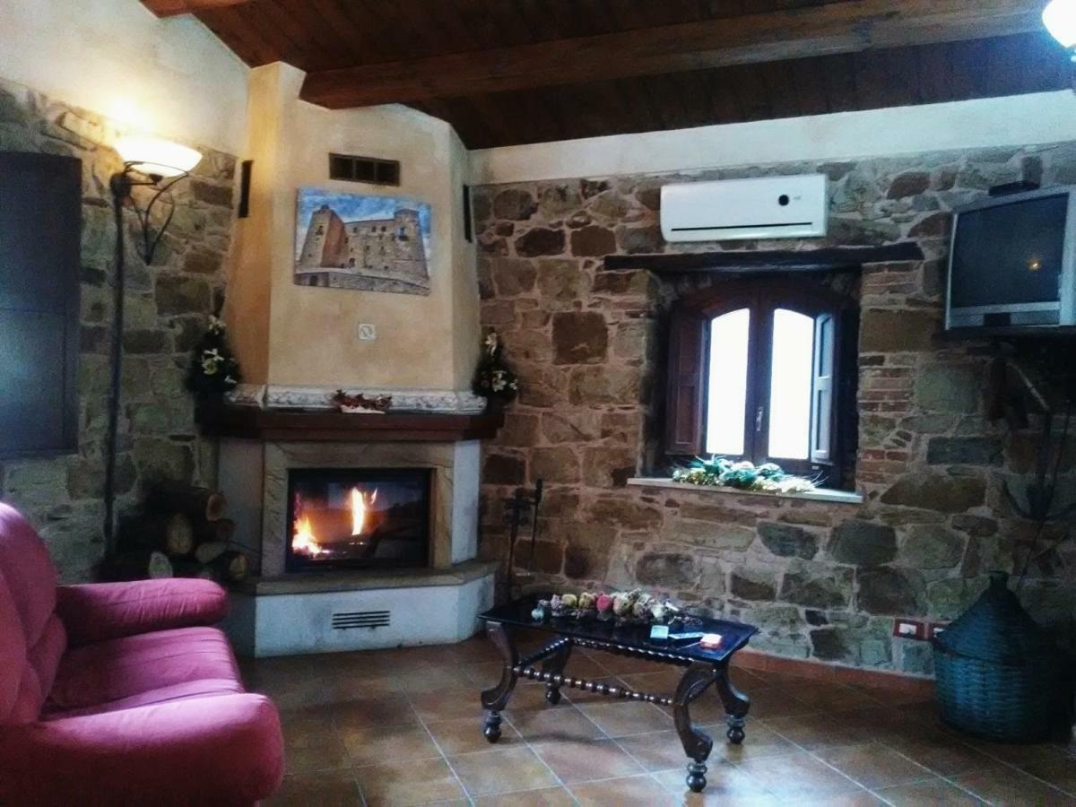 Villaggio Dei Balocchi Castelbuono  Ngoại thất bức ảnh